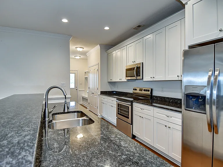 1500 Kingston Ave — Photo 13
