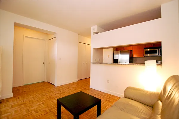 Rented by Nest Seekers International | media 7