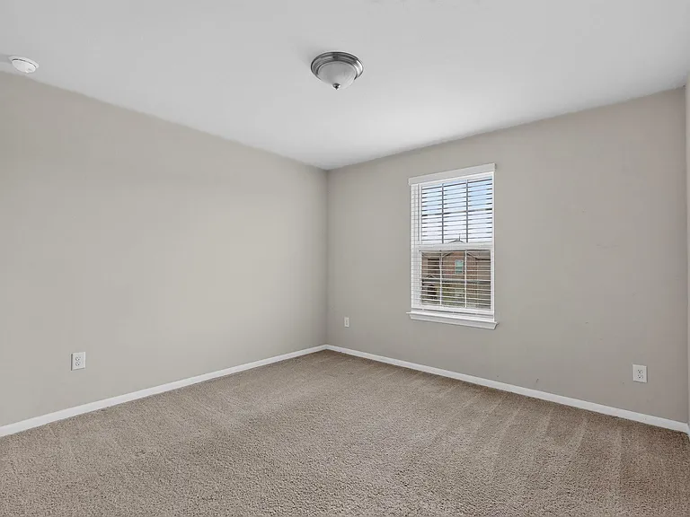 6920 Ranchito Dr — Photo 16