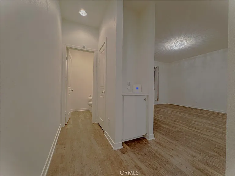 2710 Valor Ln — Photo 10