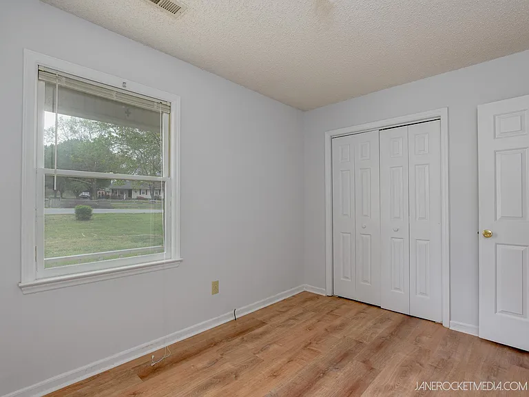3949 Silver Chalice Dr — Photo 8