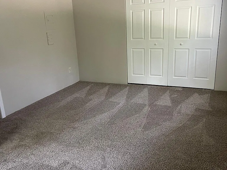 25 Oakhurst Dr #12 — Photo 8