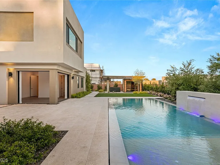 7385 Heron Canyon Ct — Photo 41
