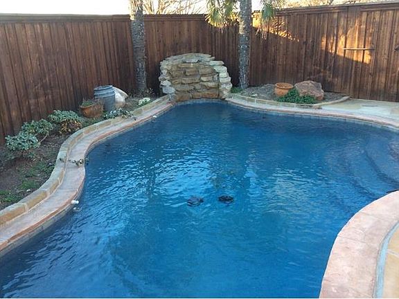 2nd image of 305 Bricknell Dr