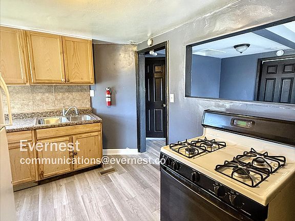 4th image of 21251 Westview Ave APT 2