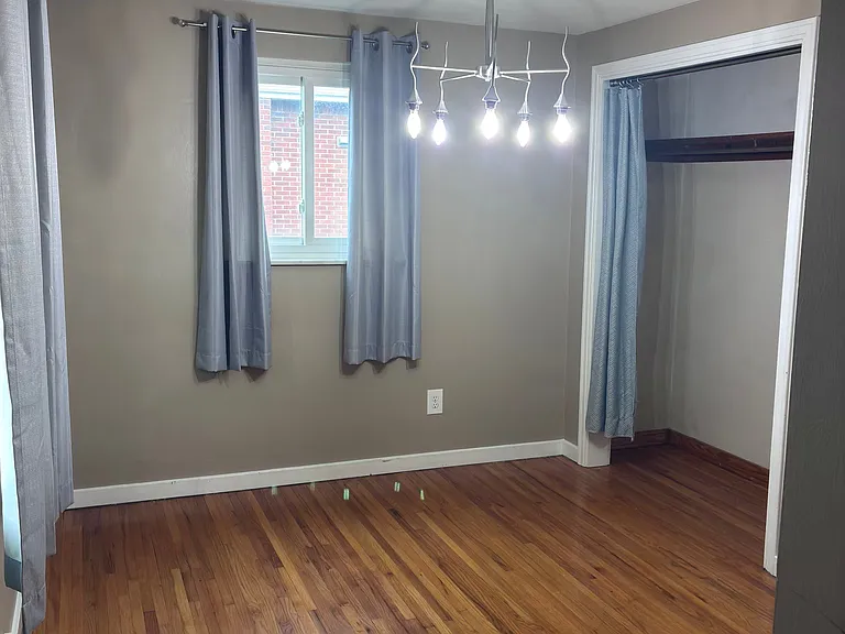 211 Verdant St — Photo 7