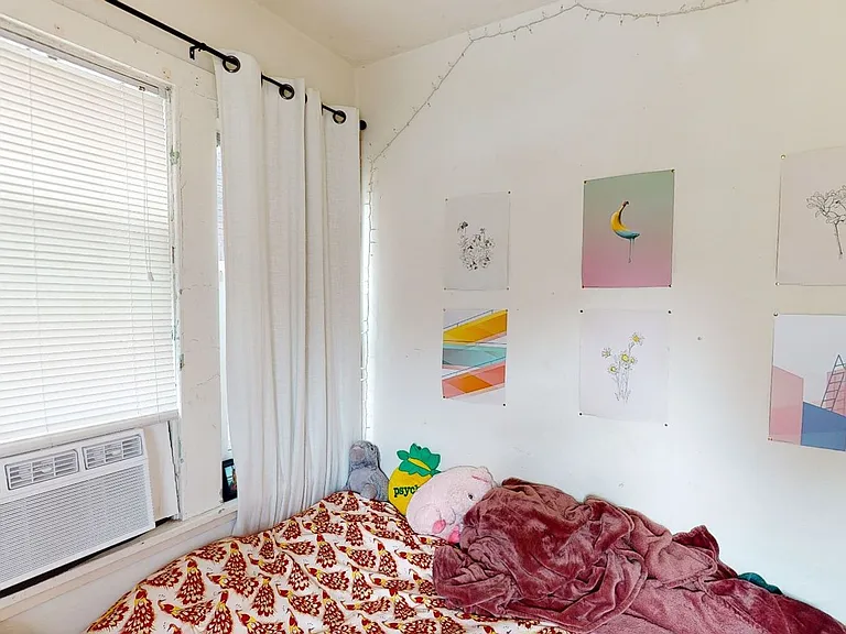 511 W Washington Ave — Photo 7
