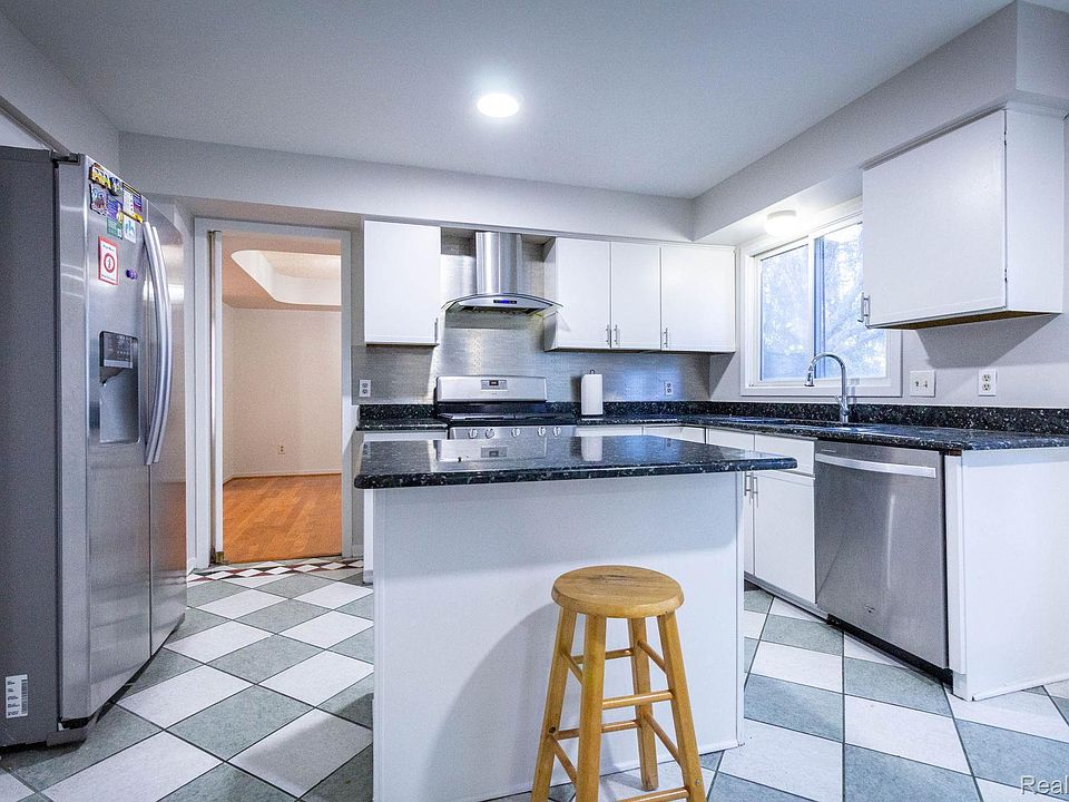 142 Stonetree Cir, photo 15