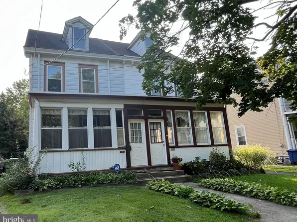 811 Cinnaminson Ave, Palmyra, NJ 08065