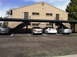 2nd image of 1934 W Village Dr