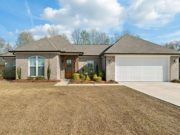 11 Berwick, Petal, MS 39465