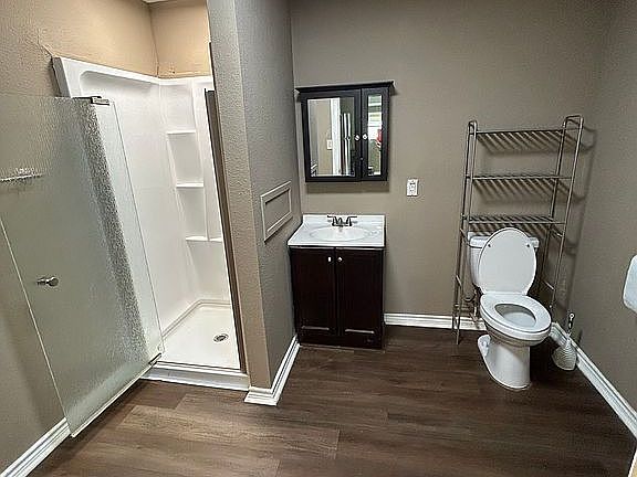 5th image of 114 Prevost Dr
