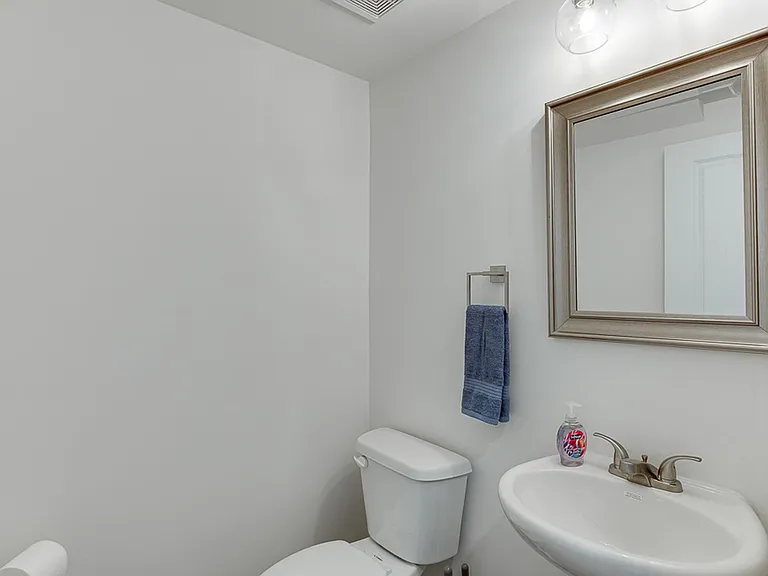198 Blue Dragon Dr — Photo 16