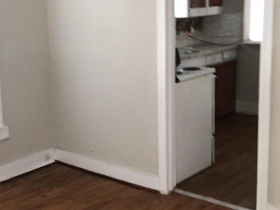 Resident: Partial living room, Kitchen Bedroom 1Step down into kitchen hi