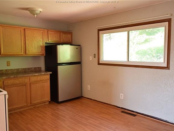 5th image of 1568 E Woodland Dr