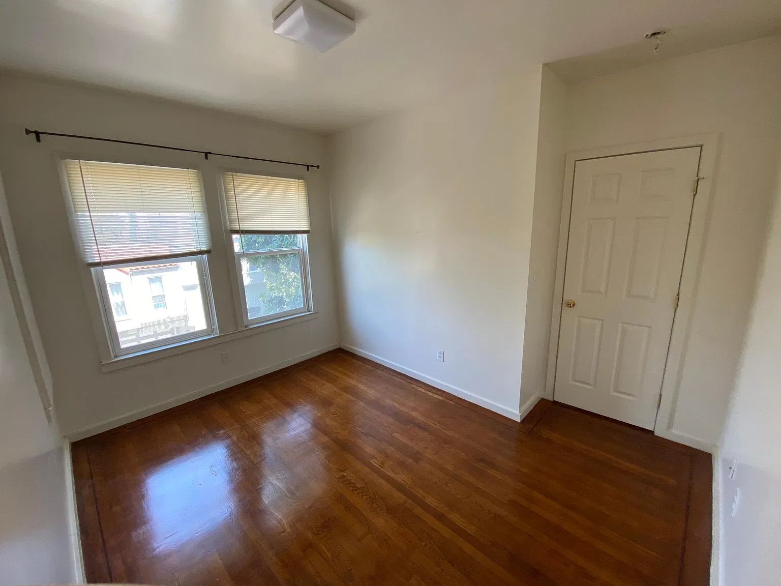 26 Virginia Ave — Photo 4