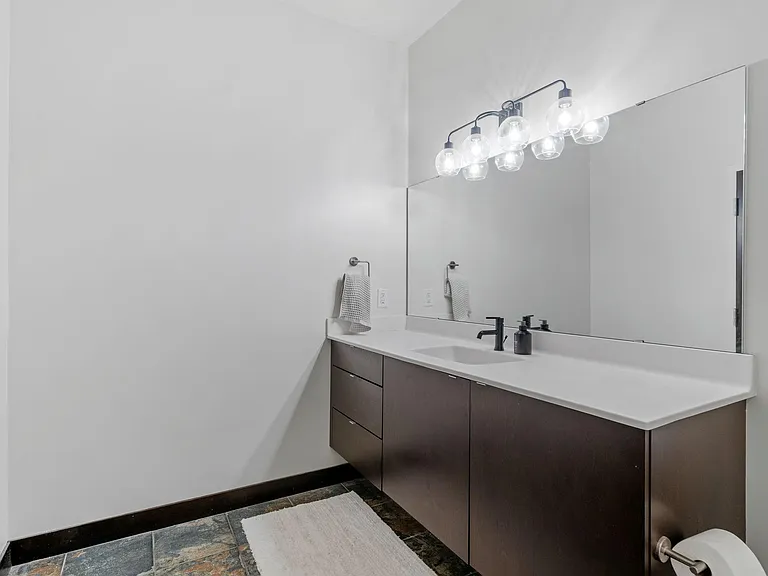 618 Washington Ave N #306 — Photo 25