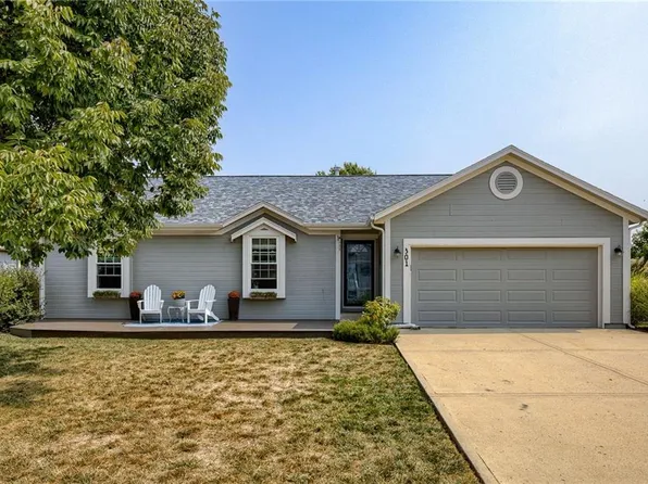 301 N Hickory St, Gardner, KS 66030