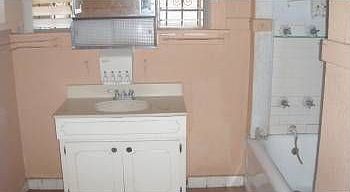 2nd image of 1226 W 103rd St