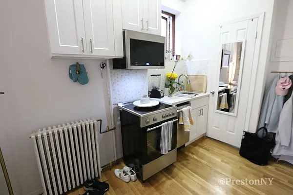 Rented by JM Preston Properties LLC | media 29