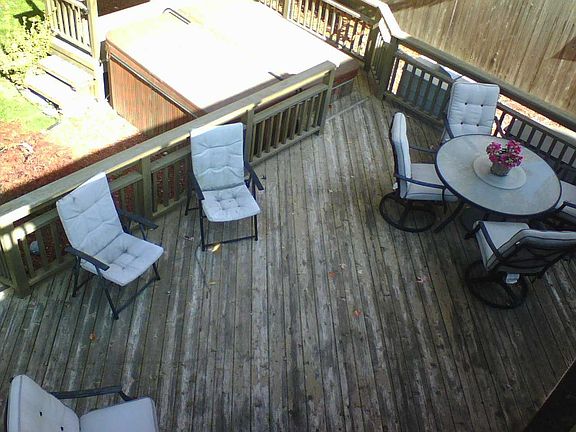 4th image of 245 Bauman Ave