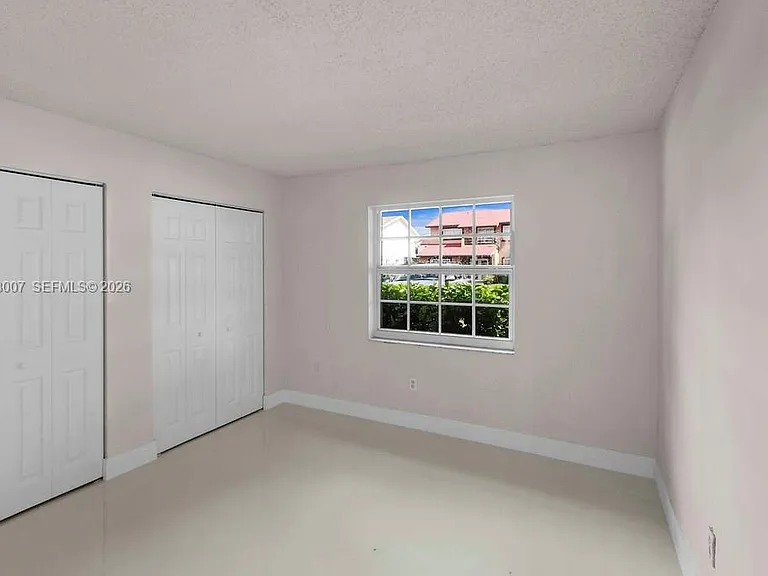 6330 SW 135th Ave — Photo 11
