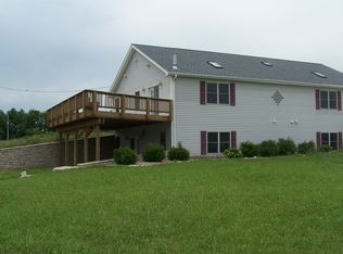 11674 Bobs Ln, Saint George, KS 66535