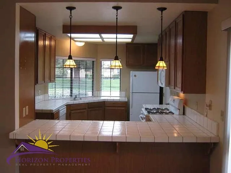 2030 Moontree Dr — Photo 12