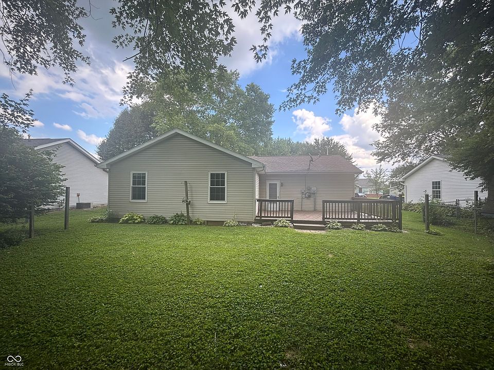 2nd image of 138 Woodhaven Dr