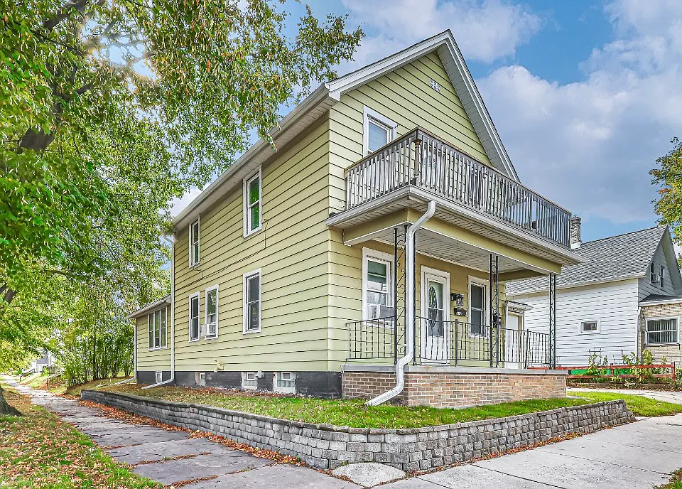 1603 Superior Ave