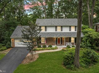 10808 Midsummer Dr, Reston, VA 20191