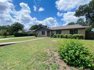 1006 Glenwood St, Round Rock, TX 78681