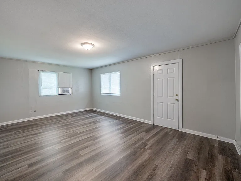 1311 Kayton Ave #1 — Photo 9