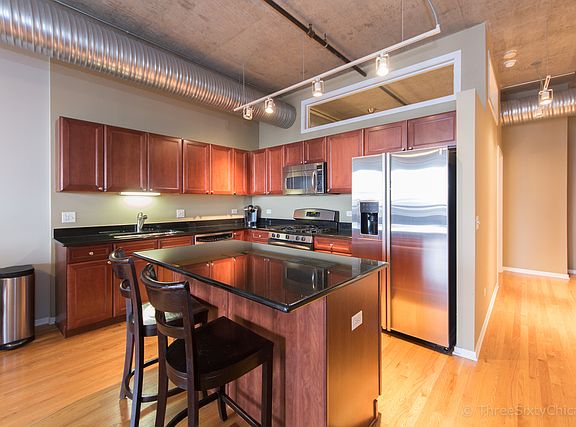 2nd image of 849 N Franklin St Unit 1024