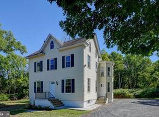 770 Woodbourne Rd, Langhorne, PA 19047