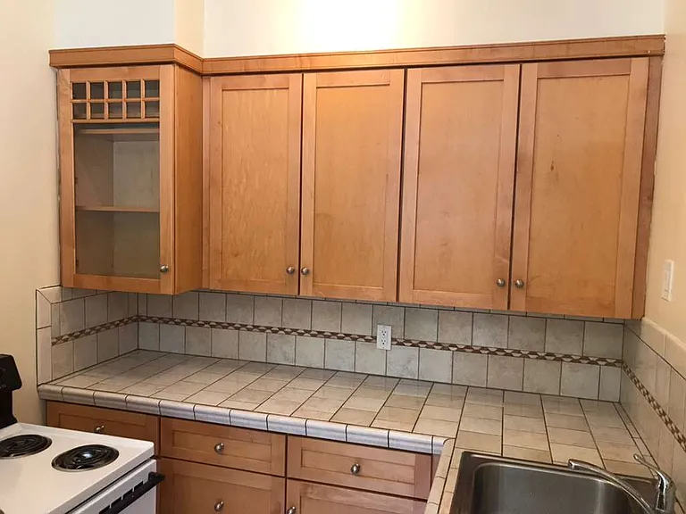 2747 Haste Street — Photo 37