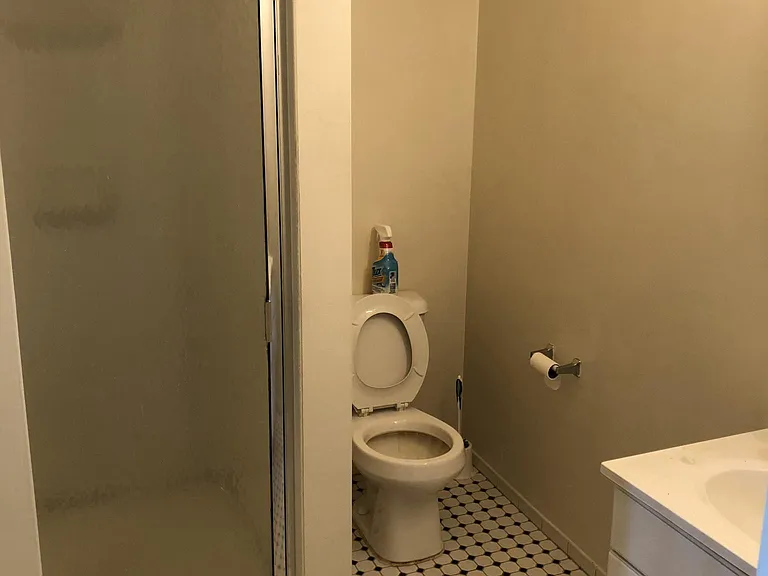 237 N 2nd St #2D — Photo 15