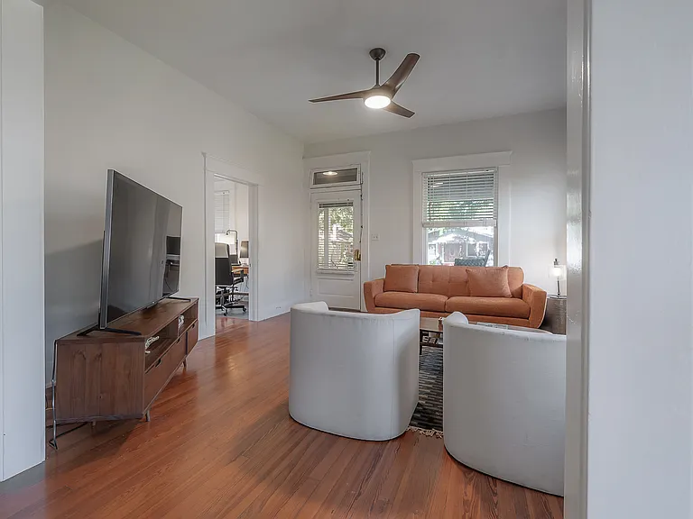 5607 N Branch Ave — Photo 12