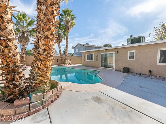 5th image of 4282 Sun Vista Dr