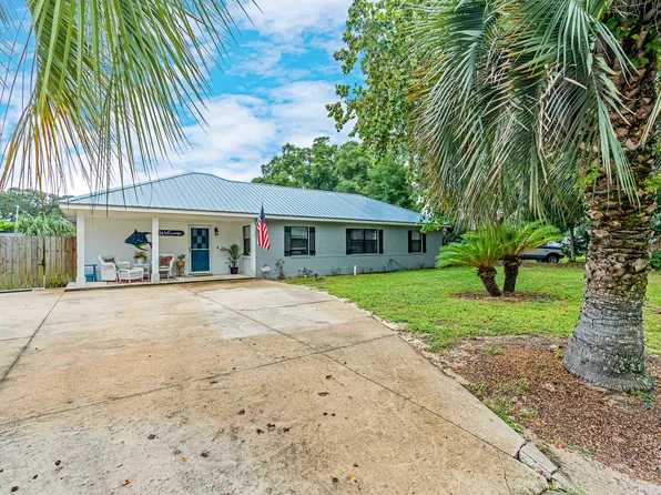 370 Osborne Dr NE, Fort Walton Beach, FL 32548