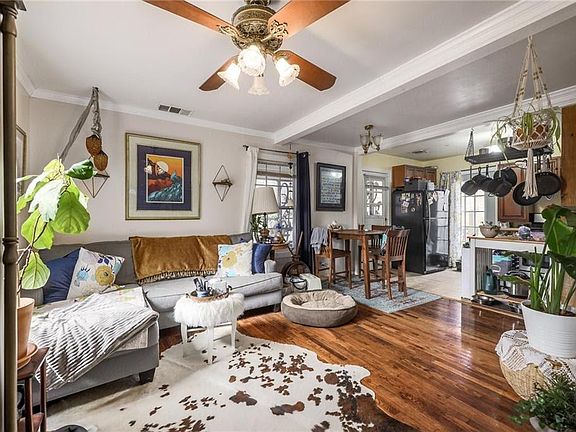 5th image of 502 Kenniston Dr Unit B