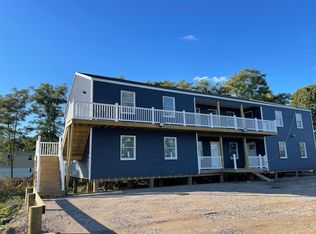 18 Abby Ln #101, Mastic, NY 11950