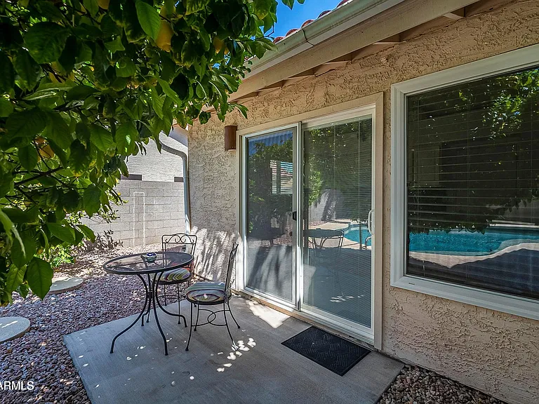 11055 E Clinton St — Photo 35