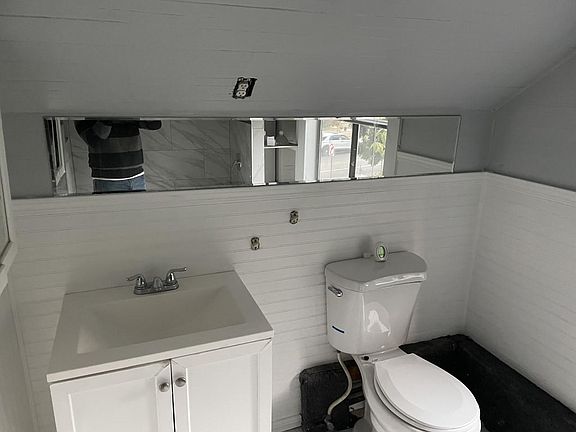 5th image of 1430 1/2 N Soto St