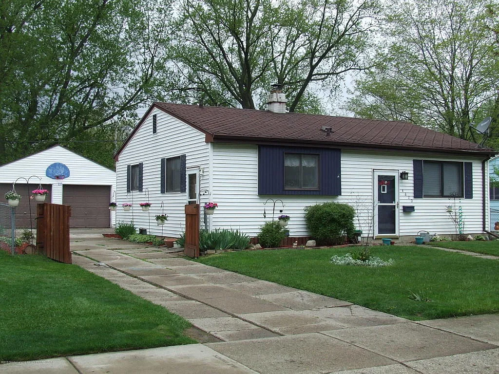 4820 Burchfield Ave photo 1