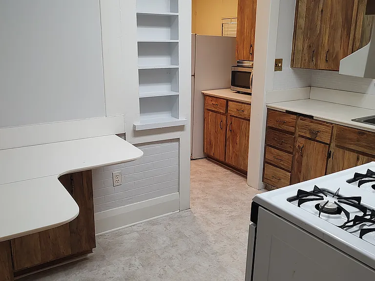 1641 Lakeview Dr #B — Photo 11