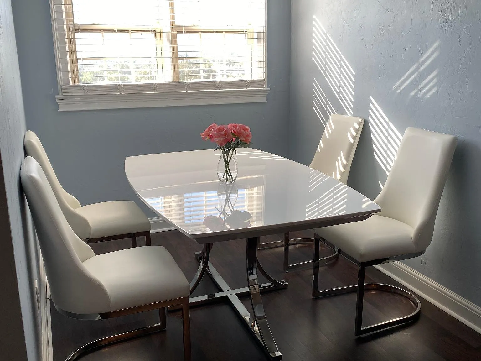1 bed, 975 sqft, $1,500 — Photo 2
