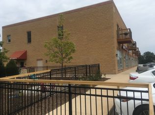 2179 Sycamore Rd #201, Dekalb, IL 60115