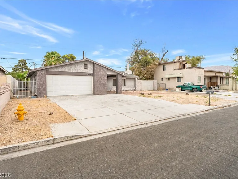 4960 Mohave Ave — Photo 2