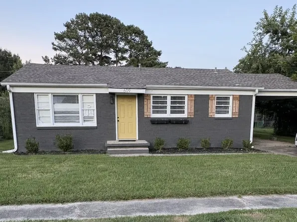 609 N 7th St, Paragould, AR 72450